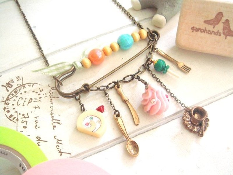 garohands 大别针手作长炼*点心款 /日系 / 杂货 / 手作 饰品 / 疗愈系 - 项链 - 其他材质 