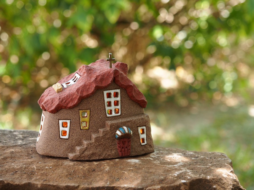 【灯屋 Lighted House】陶手作-可爱的家/Ceramic Lighted House - 灯具/灯饰 - 其他材质 