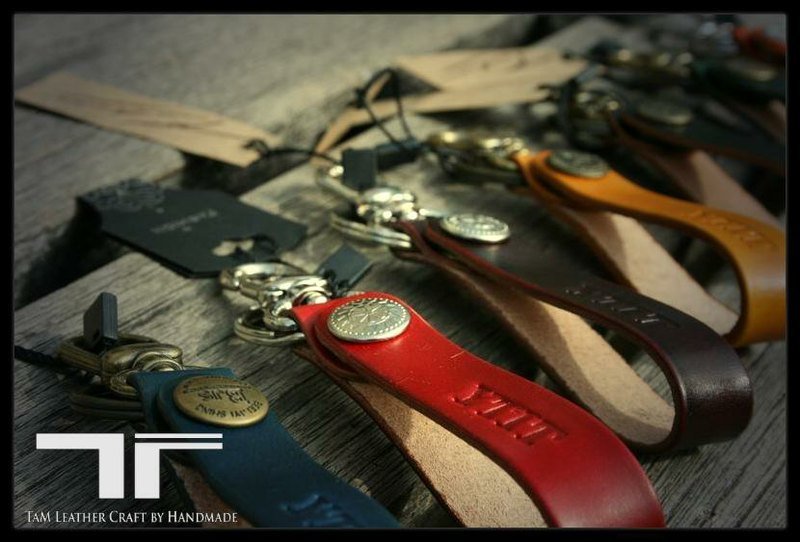 时尚彩虹钥匙圈 - 皮件 - 真皮 多色