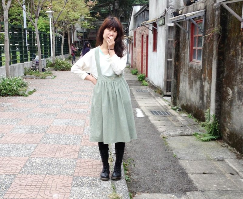 嗨嗨一起去阿尔卑斯山 - 裙子 - 其他材质 白色