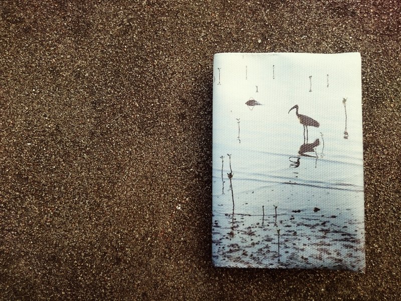 '淡水河畔'-护照紧身衣 - 护照夹/护照套 - 防水材质 