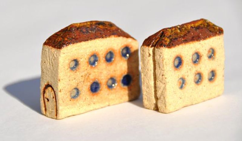 陶制小屋字条夹 - 名片架/名片座 - 其他材质 金色