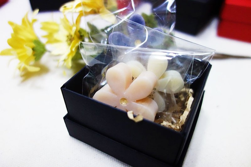 Mini Soap│小雏菊香皂三入小礼盒 │婚礼小物、企业赠礼、送客礼、二次进场、旅行皂 - 香薰/精油/线香 - 植物．花 多色