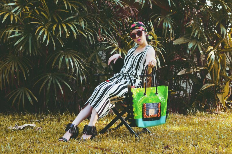 今天一起去血拼吧！海滩托特包 - 黑色提把/橘色绒球 - 公文包/医生包 - 其他材质 绿色