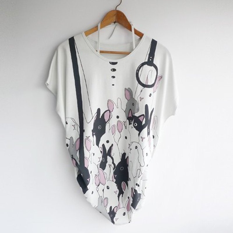 ：Urb.【捷运兔】女/方型 附绳多穿款 - 女装 T 恤 - 棉．麻 白色