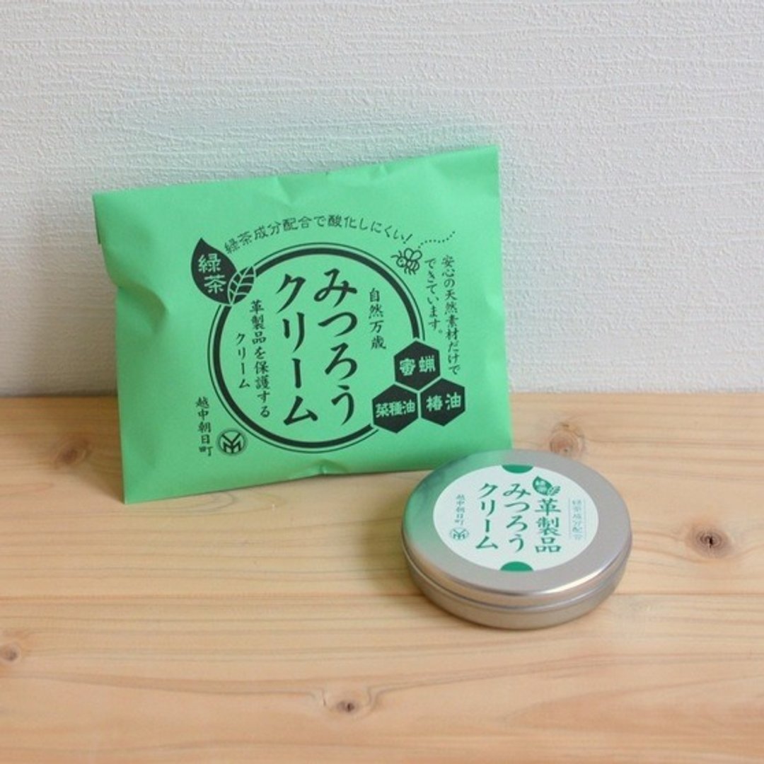 微森林．日本原装进口天然蜜蜡霜 皮革制品用 绿茶 40g TN 手工鞋 皮鞋 皮夹 皮革保养 - 洗手用品 - 植物．花 绿色
