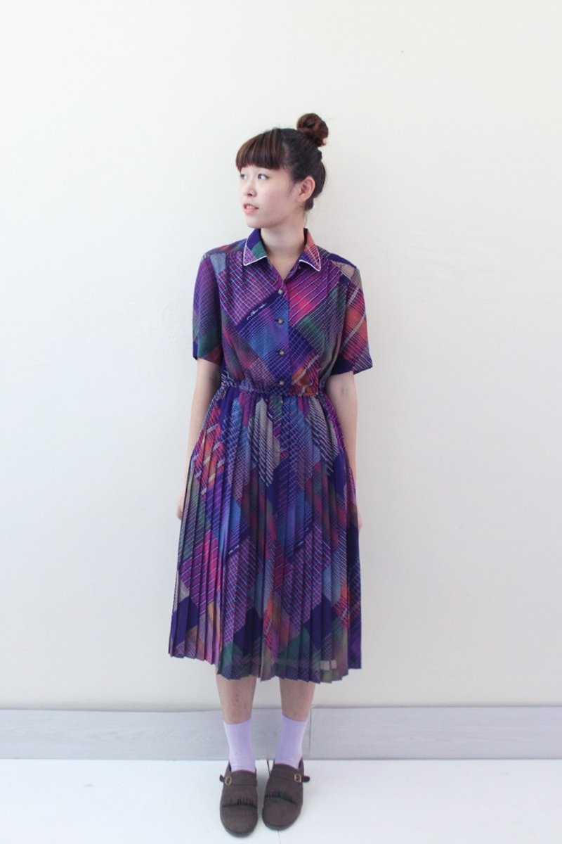 【RE1006D574】秋紫色系条纹格纹蝴蝶金扣短袖古着洋装 - 洋装/连衣裙 - 其他材质 紫色