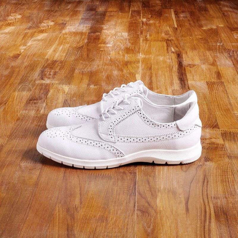 Vanger 优雅美型·运动潮流雕花休闲鞋 Va172白 - 男款休闲鞋 - 真皮 白色