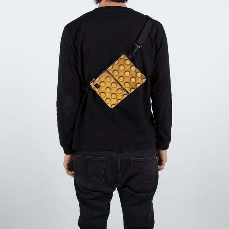 【lightweight! 95 g】 Braille block shoulder bag mini - 手提包/手提袋 - 其他材质 