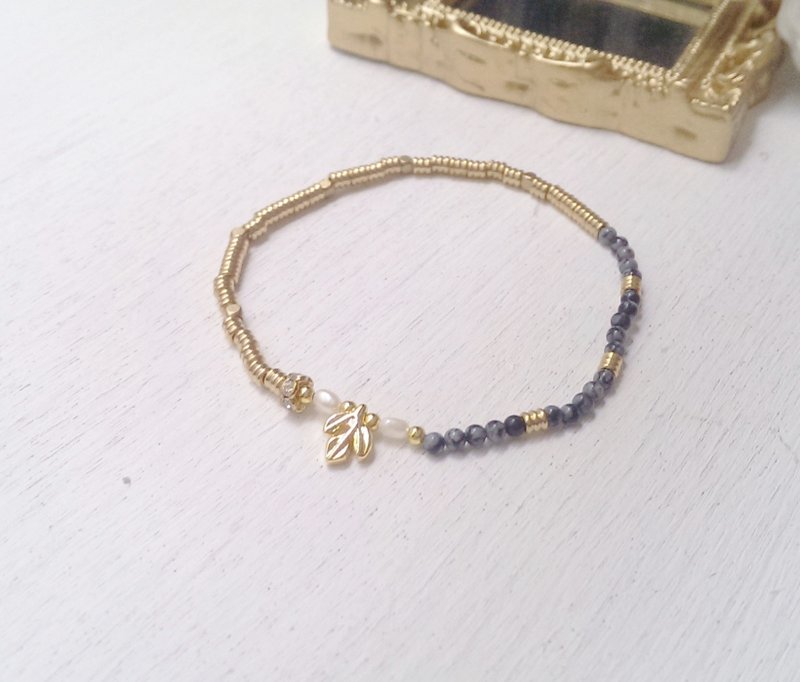 〈金叶知秋〉 黄铜 细致链 - 手链/手环 - 其他金属 灰色