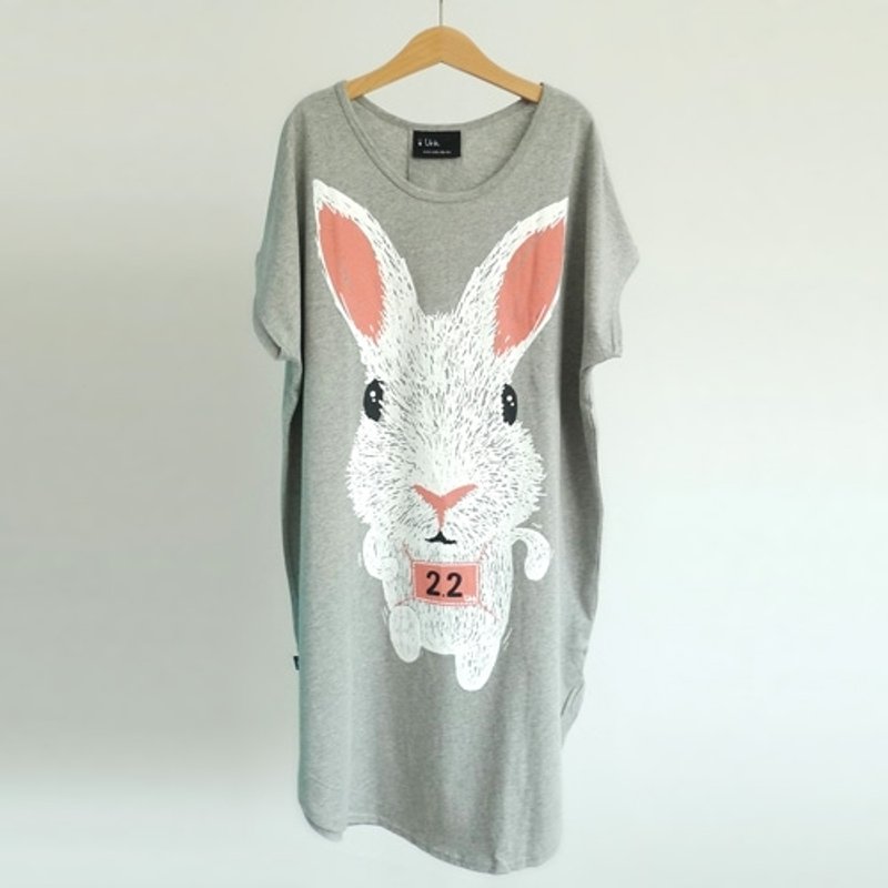 ：Urb.【路跑兔】女/多穿法 x 椭圆创意绑绳款 / 灰 - 女装 T 恤 - 棉．麻 蓝色