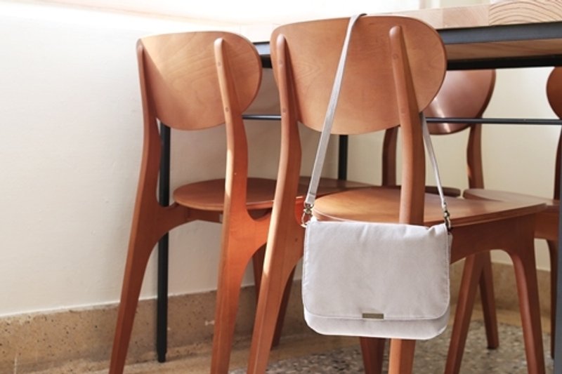 Chez。福利品-方圆系列　方圆七里－鸽子灰 - 侧背包/斜挎包 - 聚酯纤维 灰色