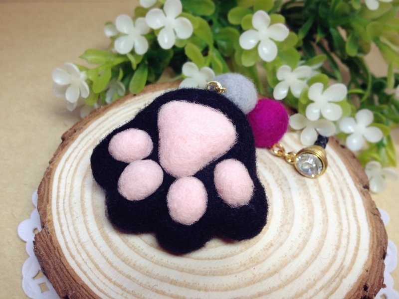 【奶油毛毛】羊毛毡梦幻疗愈系小猫咪肉球肉垫脚掌 萌猫 手机吊饰 耳机塞 防尘塞 钥匙圈 黑色猫咪 黑猫 生日礼物 情侣礼物 手工制作 独家 - 耳机 - 羊毛 黑色