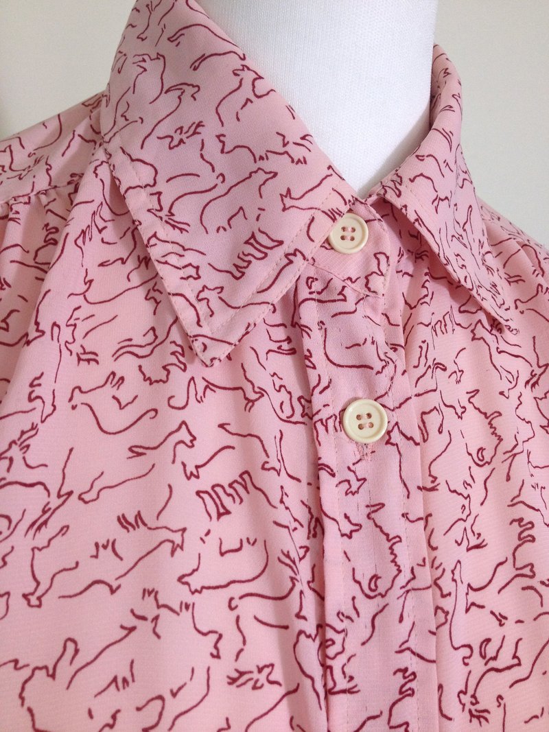 乒乓古着 [ 古着衬衫/ 粉红色动物线条古着衬衫 ] 国外带回 复古 VINTAGE - 女装衬衫 - 其他材质 粉红色