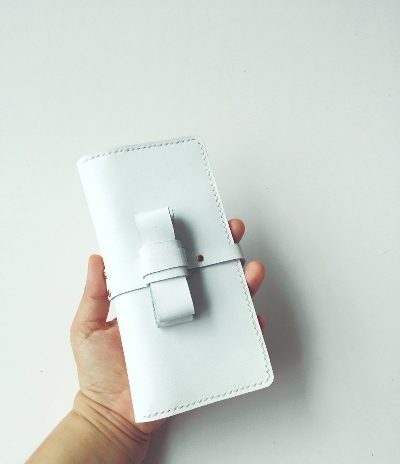 Zemoneni 全手作  装饰结长夹 白色 - 皮夹/钱包 - 真皮 白色
