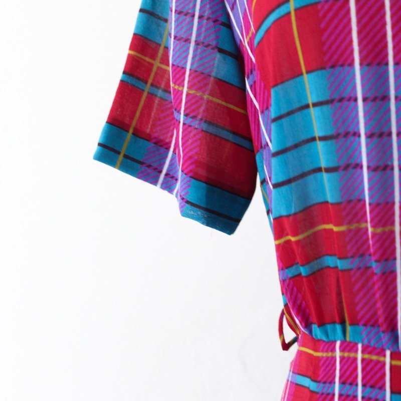 【RE0708D390】夏日缤纷紫红格金扣短袖古着洋装 - 洋装/连衣裙 - 其他材质 紫色