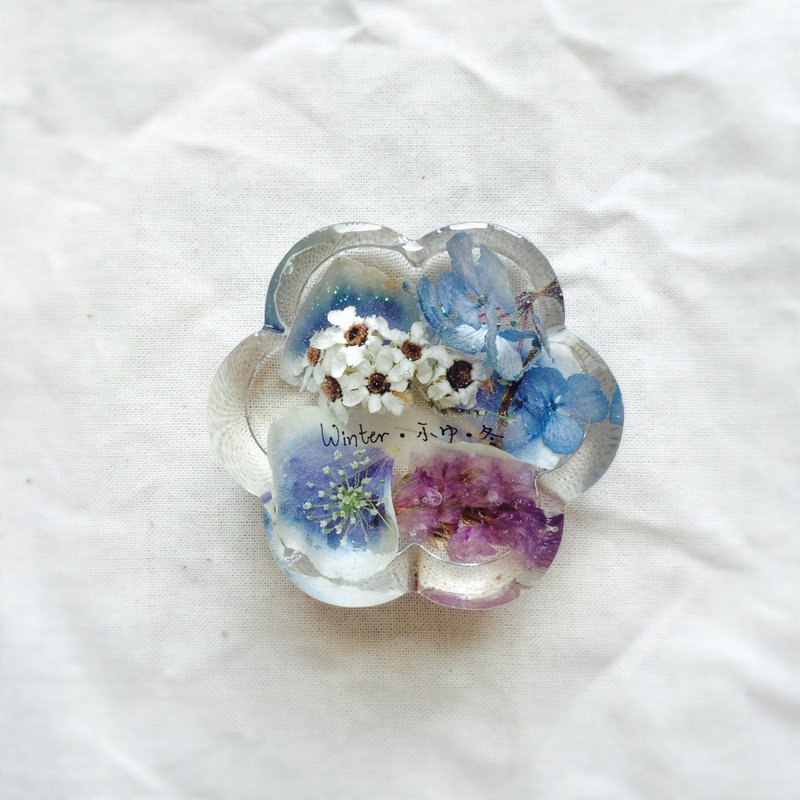 【季节系列の冬】立体干燥花/花型桌上小摆设/纸镇/全人手制作/ - 摆饰 - 其他材质 