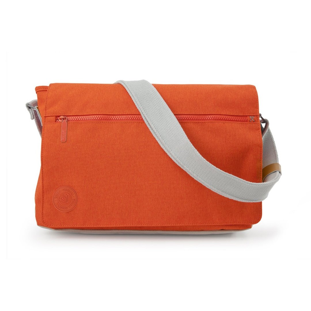GOLLA 北欧芬兰时尚极简邮差包 Original LAPTOP BAG AMBER-G1710 橘色 - 侧背包/斜挎包 - 其他材质 橘色
