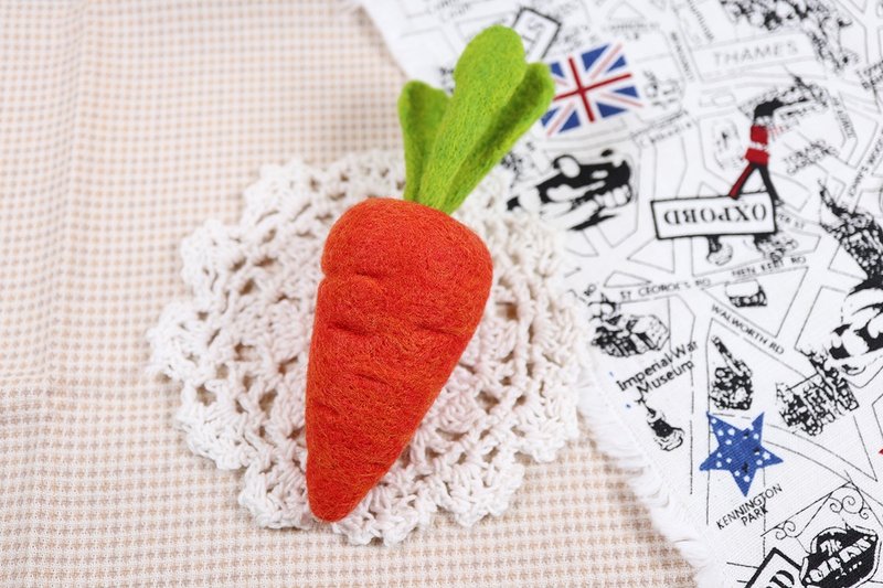 羊毛毡 胡萝卜胸针 - 胸针 - 羊毛 橘色