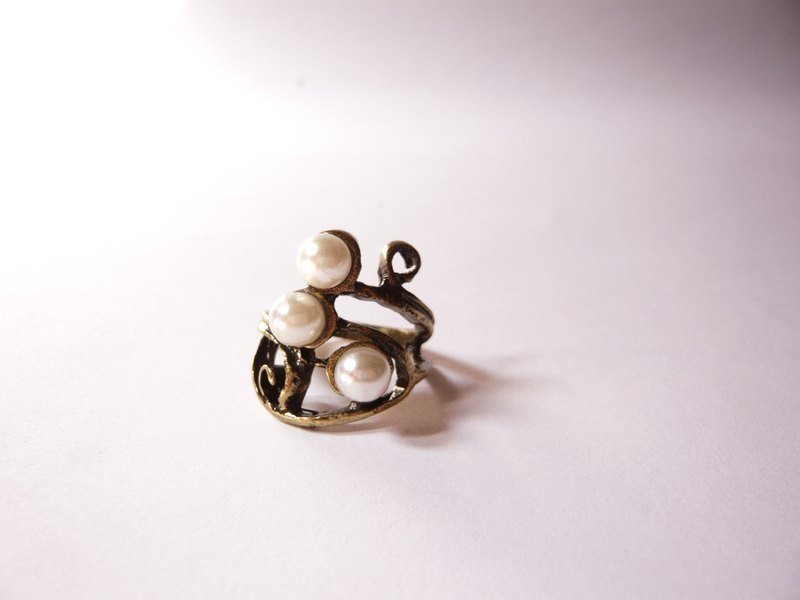 古铜维多利亚边框珍珠戒指 - 戒指 - 其他金属 