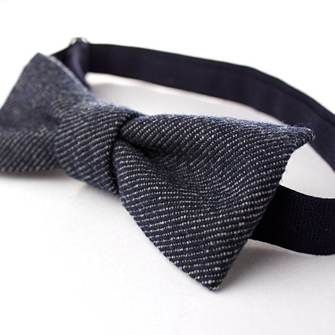 Bowtie (fluffy) - 领带/领带夹 - 其他材质 黑色