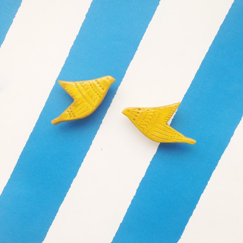 鸟语花香系列-埃及壁画小鸟别针/胸针 <SUMOMO> - 胸针 - 粘土 黄色