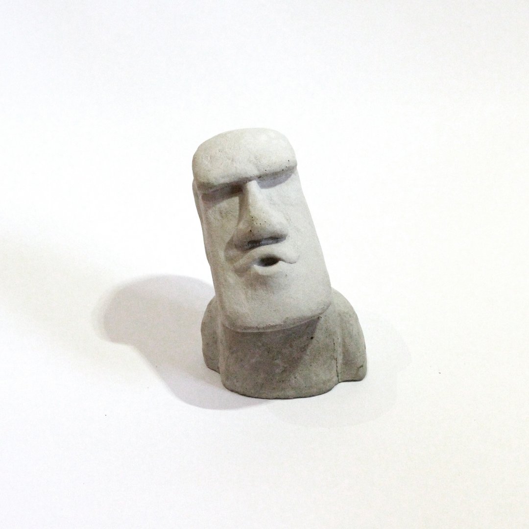 Kissing MOAI- 嘟嘴摩艾石像 - 摆饰 - 水泥 灰色