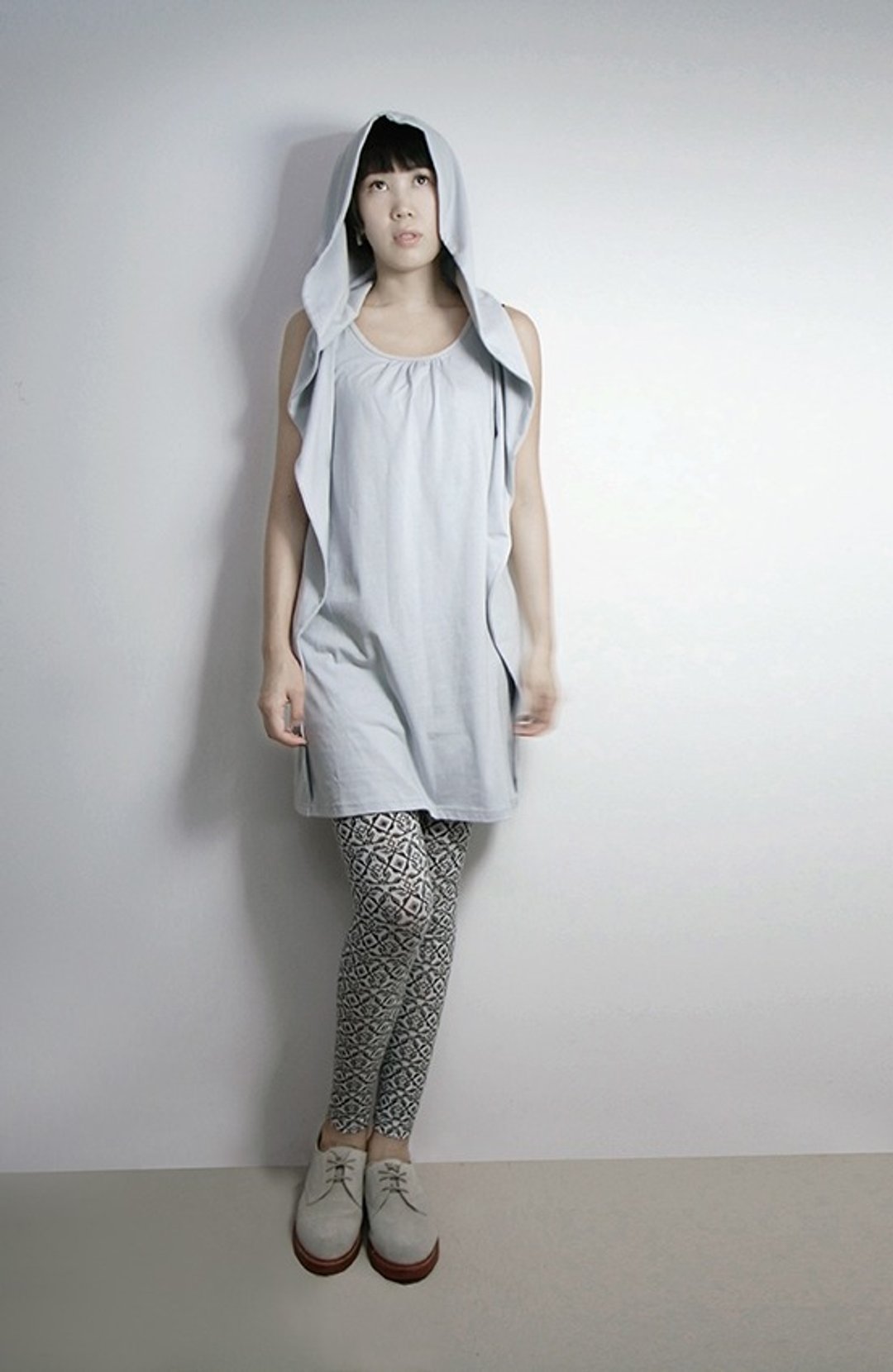 I . A . N Design 灰色有机棉连帽长版背心 Organic Cotton - 女装上衣 - 棉 灰色