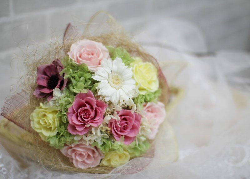 【美丽佳人-自然风花束】-不凋花/干燥花/珠宝捧花/婚礼捧花花束/花礼 - 其他 - 纸 粉红色