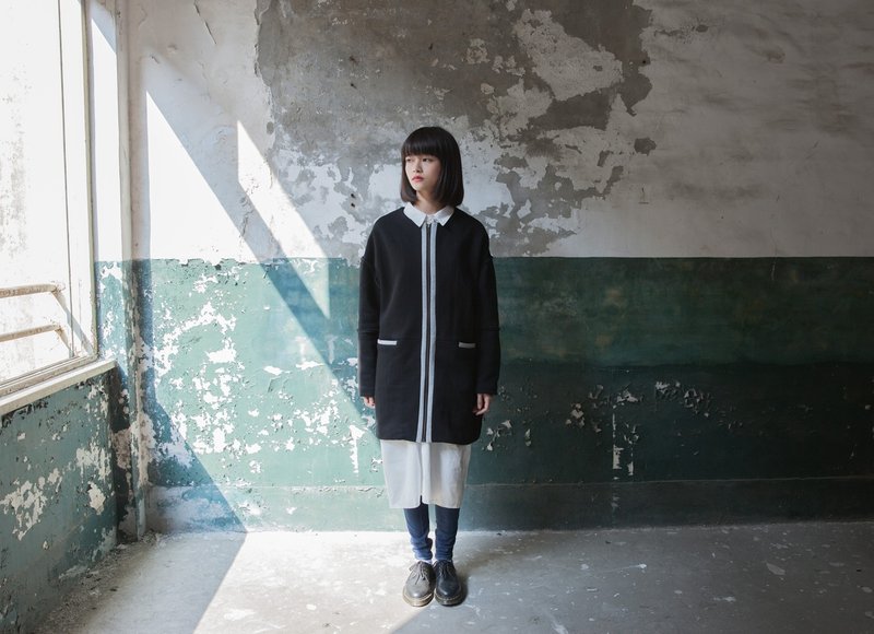 SU:MI said  Chic 英伦学院外套大衣_4AF507_黑 - 女装休闲/机能外套 - 其他材质 黑色