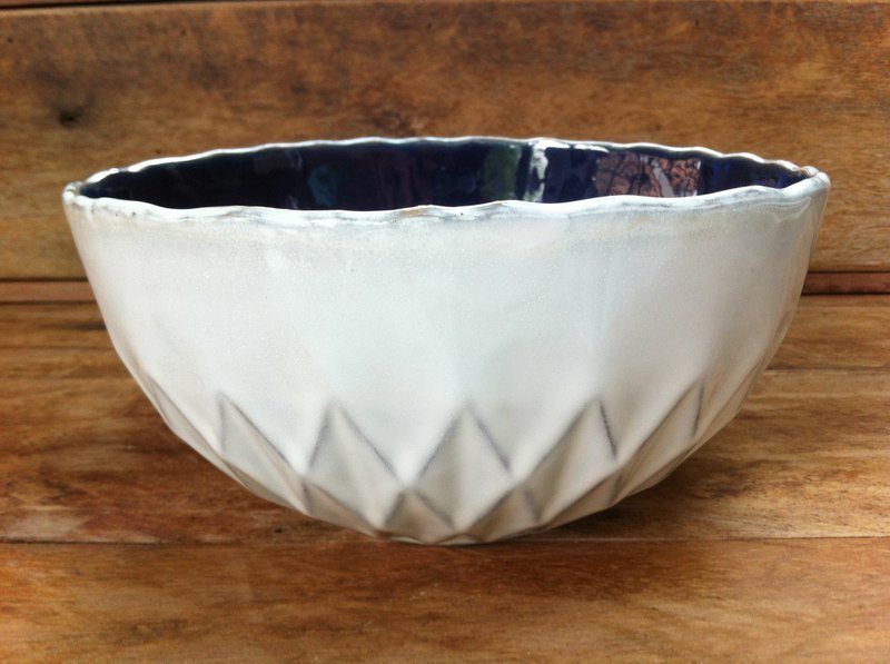 Yarnnakarn手工瓷器系列/ 网格汤碗 L - 碗 - 其他材质 白色