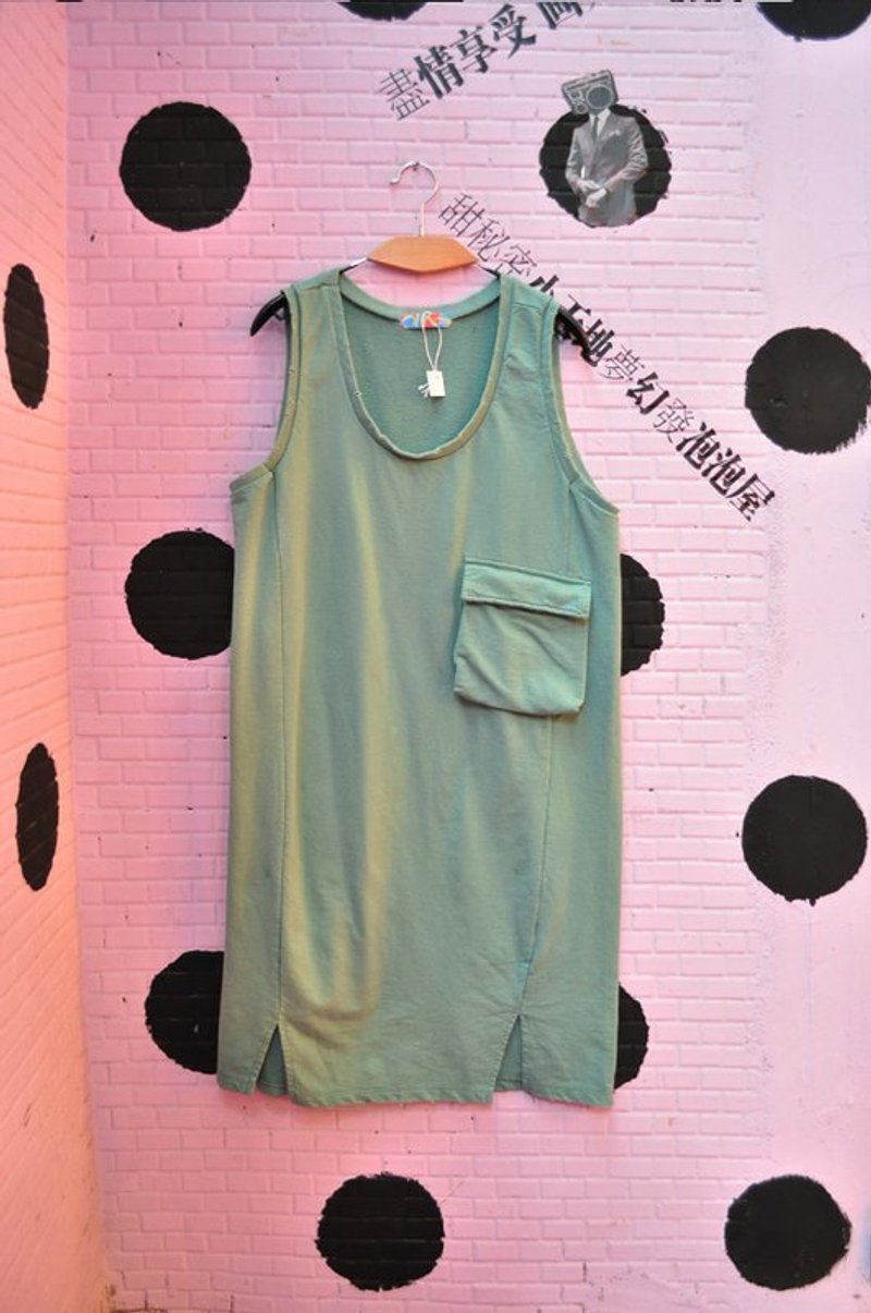 简单就好．苏胡军绿长背心 - 女装背心 - 其他材质 绿色