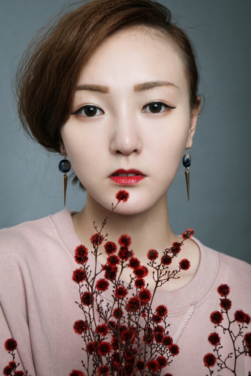 Marygo［蓝色苏打石卯钉］金色耳环 - 耳环/耳夹 - 其他金属 