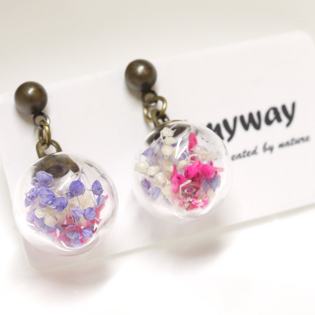 爱家作- OMYWAY DIY 干花玻璃球耳针耳环耳勾垂挂耳夹1.4cm - 耳环/耳夹 - 玻璃 白色
