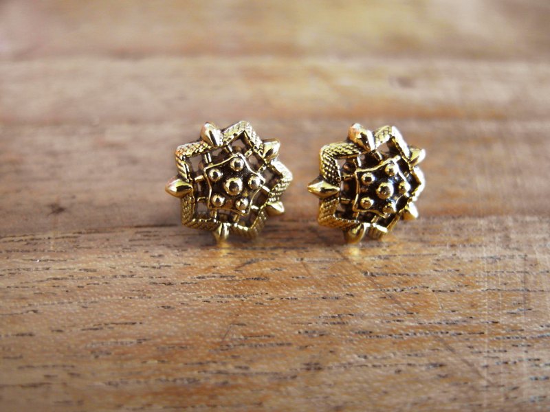 复时品【早期手工耳环：圣骑士】 - 耳环/耳夹 - 塑料 金色