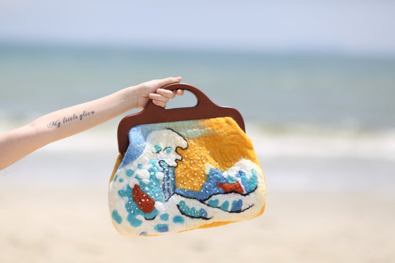 GreatWave神奈川沖浪裏 葛飾北齋 浮世繪 羊毛氈手工手提包 - 手提包/手提袋 - 羊毛 黄色