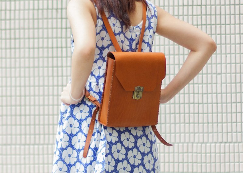 地下皮革工作室--茶色植鞣好学生小书包 - 后背包/双肩包 - 真皮 咖啡色