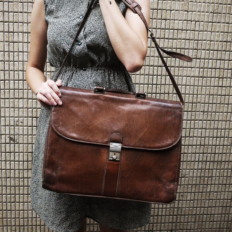 夕卡 Shika // i santi 义制经典牛皮公事包 - 公文包/医生包 - 其他材质 黑色