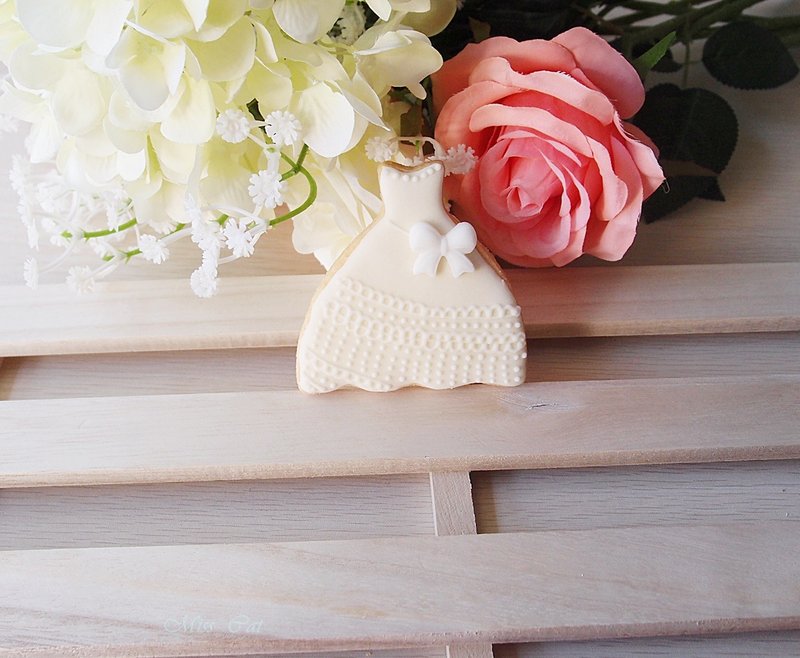 新娘的嫁衣 欧式大蓬蓬裙礼服 姊妹礼 探房礼(10片入) - 手工饼干 - 其他材质 白色