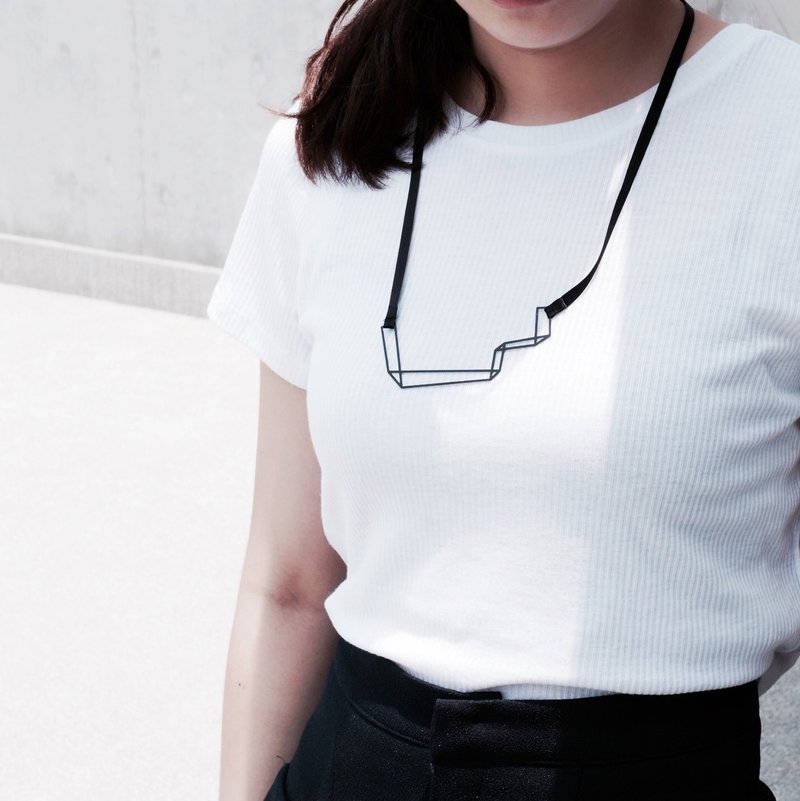 3D 错视丝带颈链 Illusion ribbon necklace - 颈链 - 其他金属 黑色