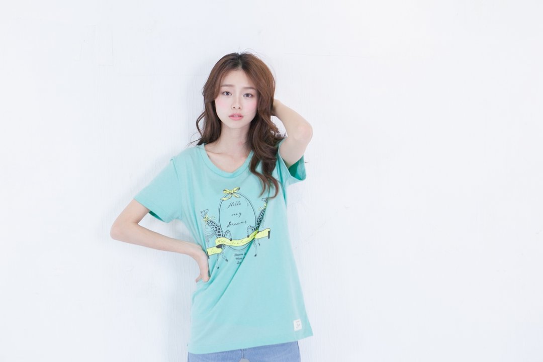 SU:MI said Hello My Dreams长颈鹿宽版T_4SF003_水绿 - 女装 T 恤 - 棉 绿色