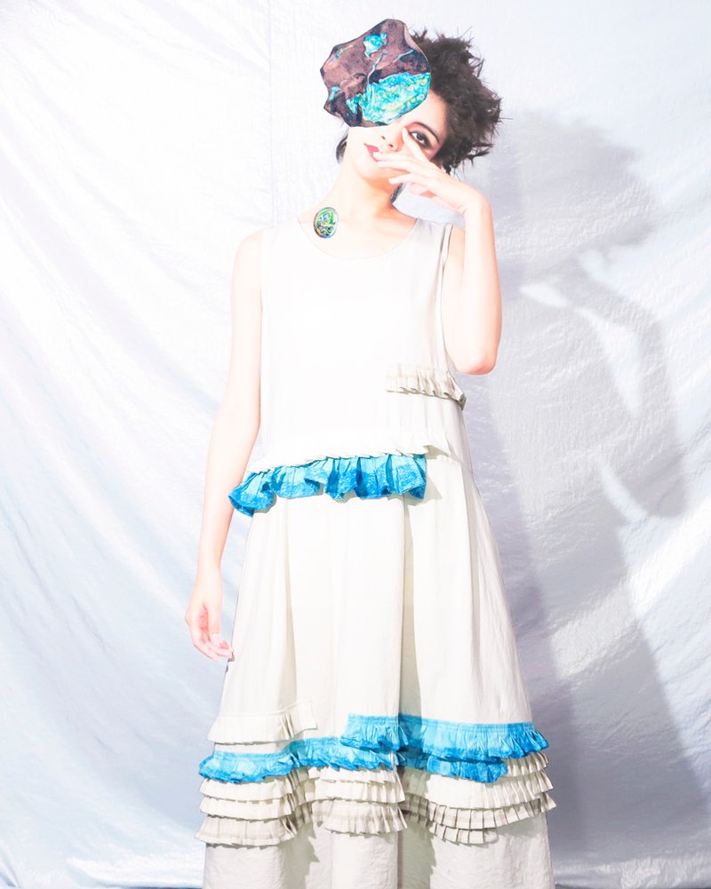 米色多重褶子背心洋装 - 洋装/连衣裙 - 其他材质 白色