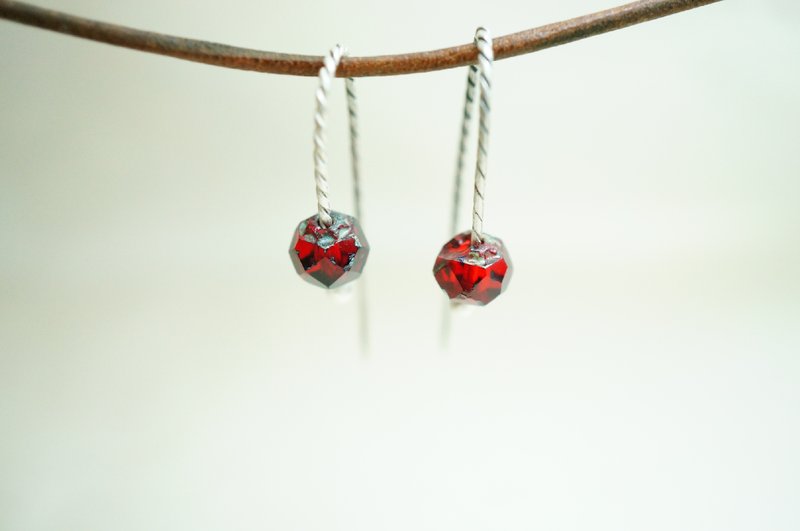 【janvierMade】❤ 都会 扭扭银耳环 (一对) l 简约纯银耳环 l 匠心设计手作 - 耳环/耳夹 - 其他金属 红色