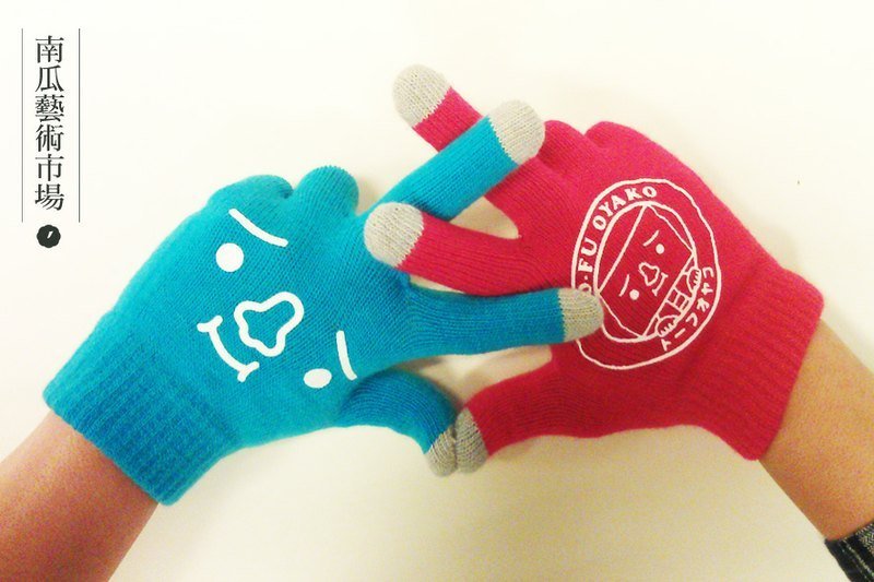 [冬季限定、圣诞礼物] 豆腐人 保暖触控电容手套 [红] - 手套 - 其他材质 多色