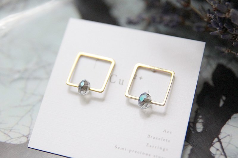 水晶灯／冷灰水晶日本珠／金工设计黄铜耳环／目前手工库存：1 - 耳环/耳夹 - 其他金属 灰色