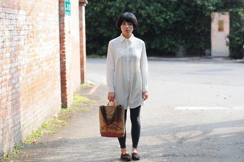 1983ER-手提与肩背 春日咖啡麻袋  直托特包(文字款已售出.可订制图款配素麻面料) - 手提包/手提袋 - 其他材质 金色