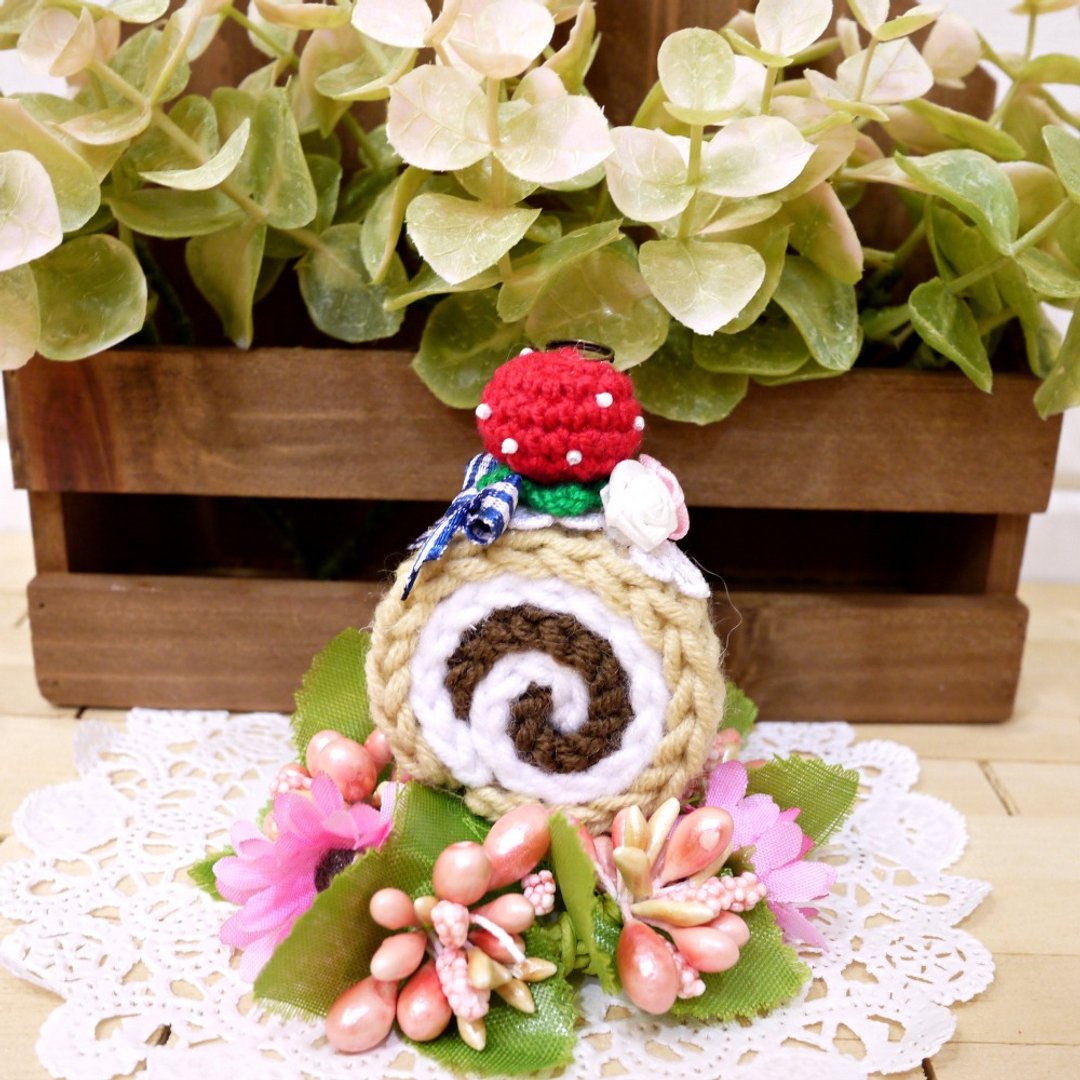 巧克力蛋糕卷。钥匙圈。生日礼物 - 钥匙链/钥匙包 - 其他材质 