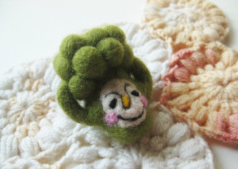 Minibobi手作羊毛毡-慵懒的花椰菜哥-别针/吊饰/防尘塞/钥匙圈 - 胸针 - 羊毛 绿色