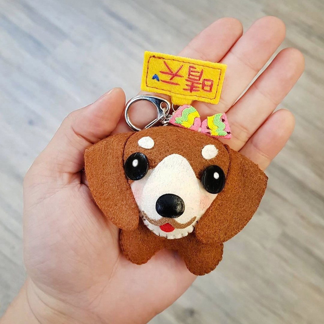 巧手猫x城市猫 腊肠狗 咖啡 定制名字 布偶吊挂饰钥匙圈 生日礼物 - 钥匙链/钥匙包 - 聚酯纤维 咖啡色