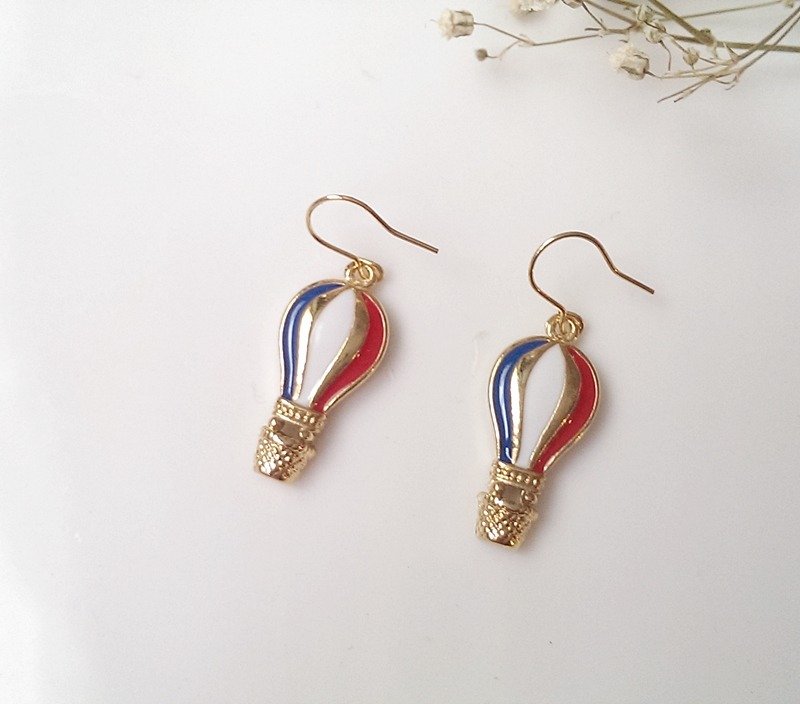 复古手工耳环 金色 【我一直想搭热气球】 - 耳环/耳夹 - 其他金属 多色